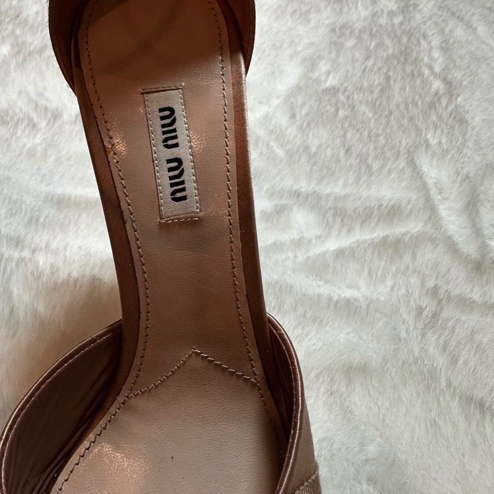 Miu Miu Tan-nude dusty pink Satin Heels with Crystal Accents-brand new - Picture 3 of 13